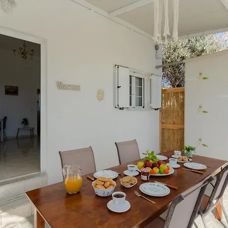 Ferienhaus Hari's House *